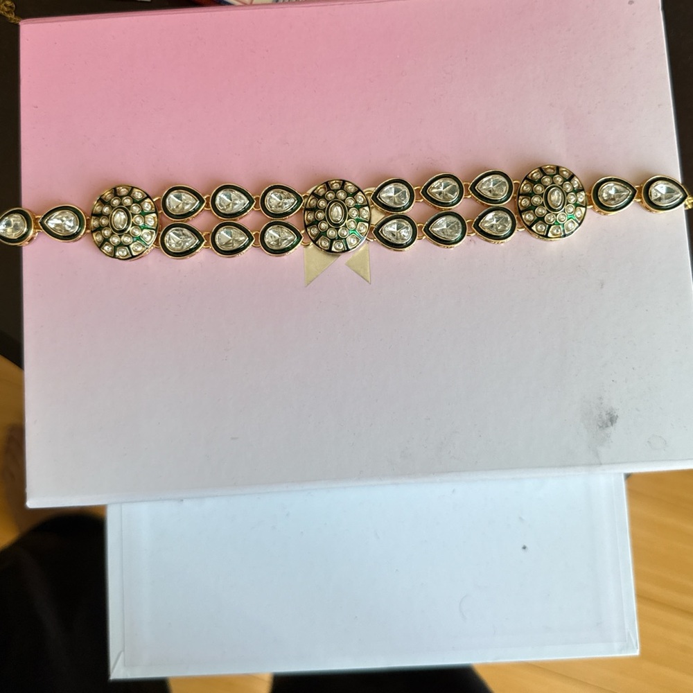 Elegant Gold brass and green Women's hairband